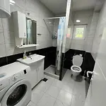 Zlatna Plaza Апартаменты Bratunac