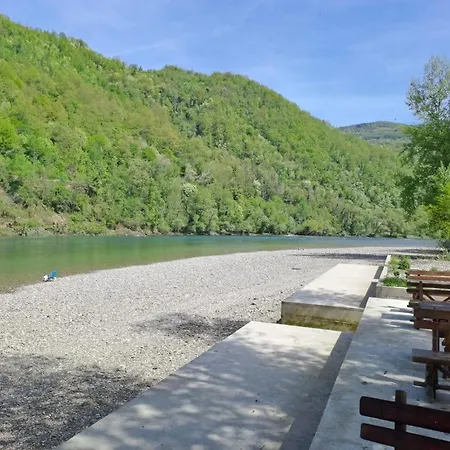Διαμέρισμα Zlatna Plaza Bratunac