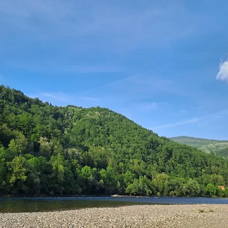 דירה Zlatna Plaza Bratunac