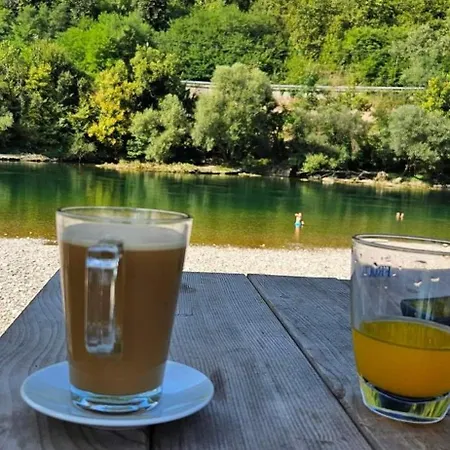 Zlatna Plaza Διαμέρισμα Bratunac