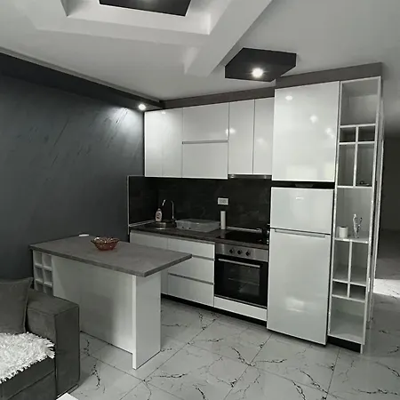 Zlatna Plaza Appartamento