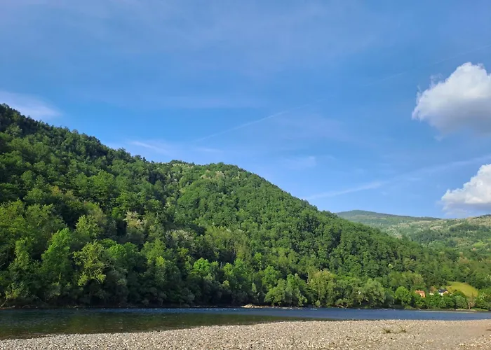 アパート Zlatna Plaza Bratunac